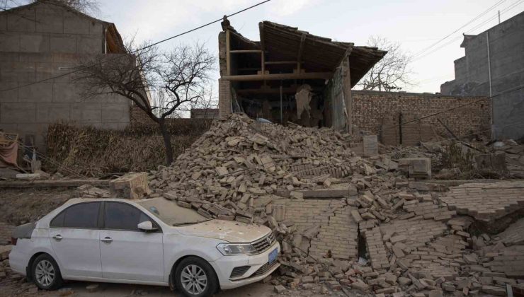 Çin’deki deprem felaketindeki can kaybı 135’e yükseldi