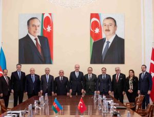 TBMM Başkanı Kurtulmuş, Azerbaycan Başbakanı Asadov ile görüştü