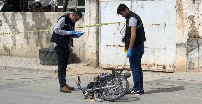 Karaman’da motosiklet sürücüsünün ağır yaralandığı kaza kamerada