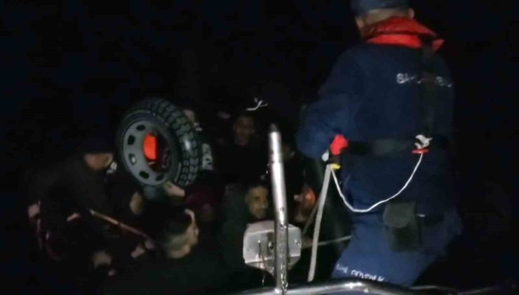 Yunanistan’ın geri ittiği can salındaki 18 düzensiz göçmen kurtarıldı