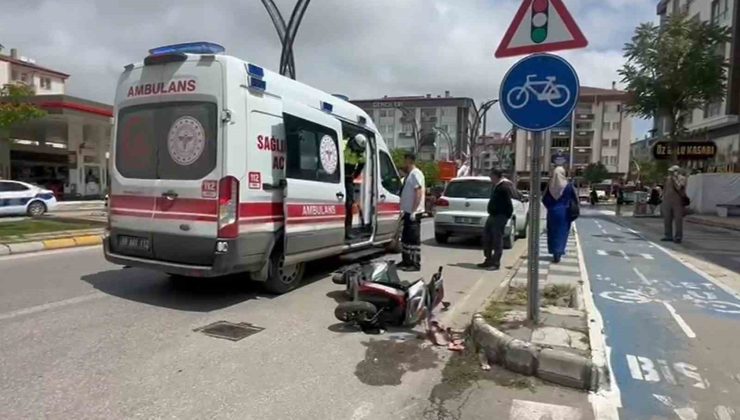 Aksaray’da motosikletten düşen genç yaralandı