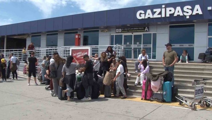 Antalya’da Gazipaşa Havalimanındaki uçak arızası diğer uçakların yolcularını vurdu