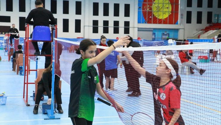 Badminton grup şampiyonası Denizli’de başlıyor