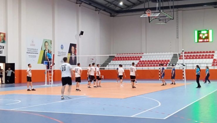 15 Temmuz Voleybol Turnuvası Sandıklı’da başladı