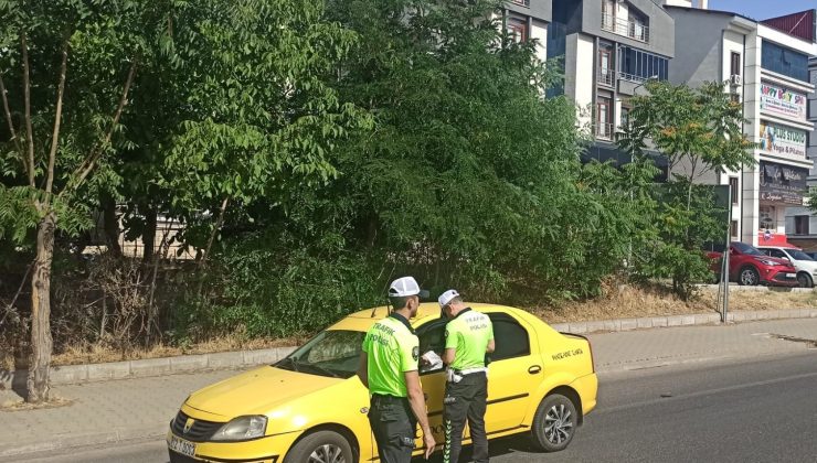 Bingöl’de trafik denetimleri sürüyor