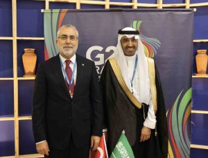 Çalışma ve Sosyal Güvenlik Bakanı Işıkhan, Suudi Arabistan İnsan Kaynakları ve Sosyal Kalkınma Bakanı Alrajhı ile bir araya geldi