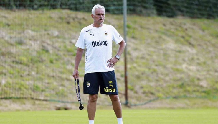 Jose Mourinho, sistemini Fenerbahçe’ye işliyor