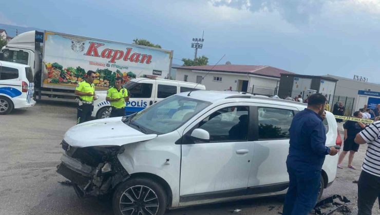 Karabük’te 3 aracın karıştığı kaza: 5 kişi yaralandı