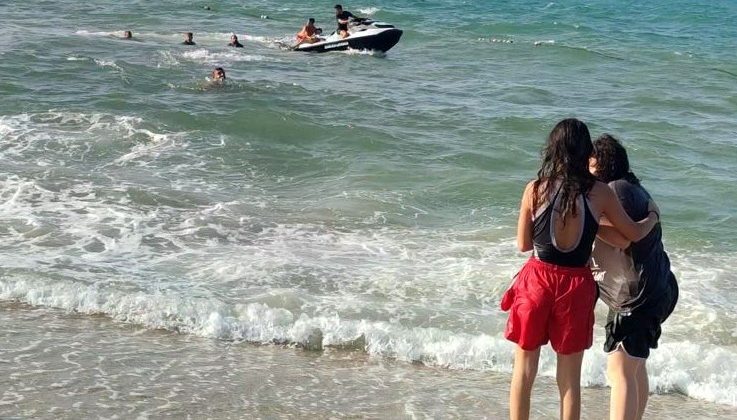 Arnavutköy’de boğulma tehlikesi geçiren çocuk jetski ile kurtarıldı