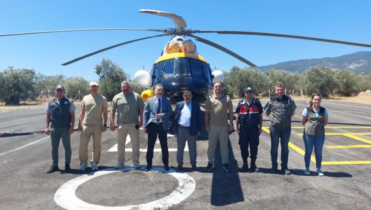 Vali Ustaoğlu yangın helikopterini inceledi