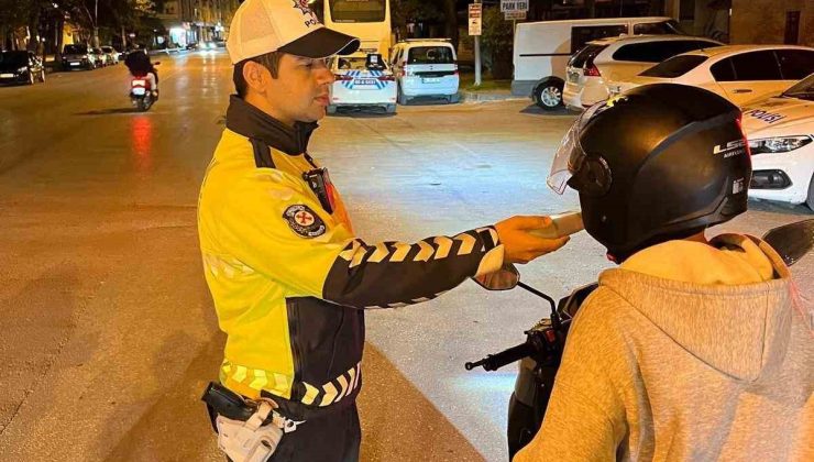 Amasya’da polisten sürücülere uyuşturucu denetimi