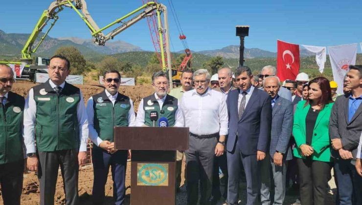 Bakan Yumaklı, Tahtaköprü Barajı sulama hattı çalışmalarını inceledi