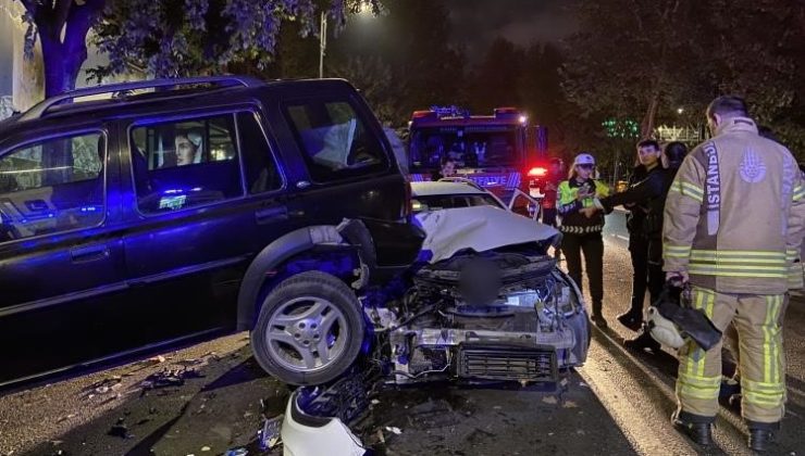 Beşiktaş’ta zincirleme trafik kazası: Kaza sonrası sürücüler arasında kavga çıktı