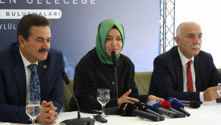 Fatma Betül Sayan Kaya: “Gittiğimiz illerde ’erken seçim mi var?’ diye soruyorlar”