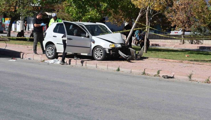 Kalp krizi geçiren sürücü ağaca çarparak durabildi