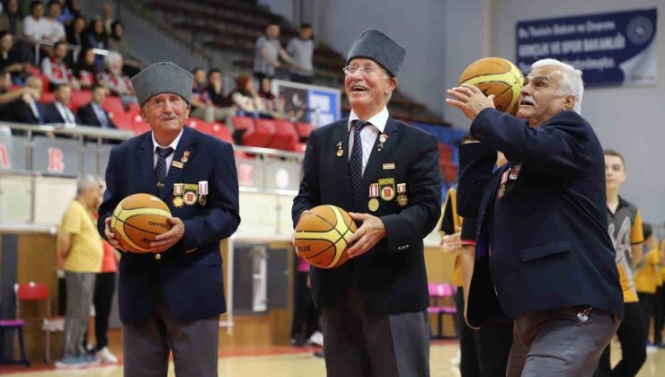 Karabük’te gaziler, öğrenciler ile birlikte spor faaliyetleri yaptı