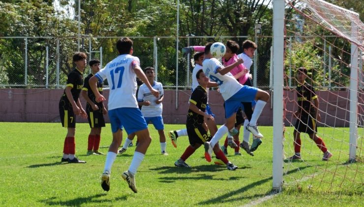 Kemer Belediye U16 Takımı’ndan farklı galibiyet