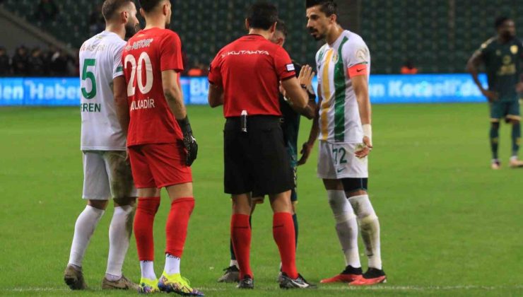 Kocaelispor – Şanlıurfaspor maçının devre arasında maça çıkmama krizi yaşandı