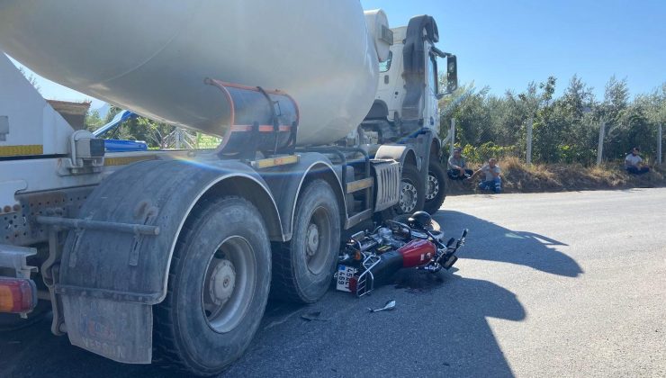 Manisa’da kamyonetle çarpışan motosiklet sürücüsü hayatını kaybetti