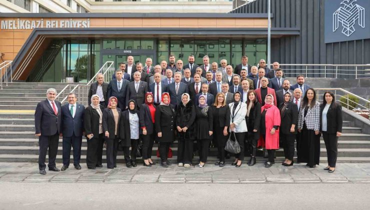 Başkan Palancıoğlu, muhtarları Melikgazi Belediyesi’nde misafir etti