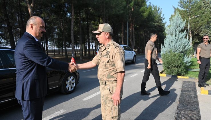 Batman Valisi Canalp, İl Jandarma Komutanıyla bir araya geldi