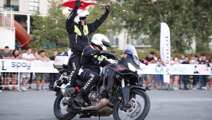 Bodrum Motofest nefes kesen gösterilerle başladı