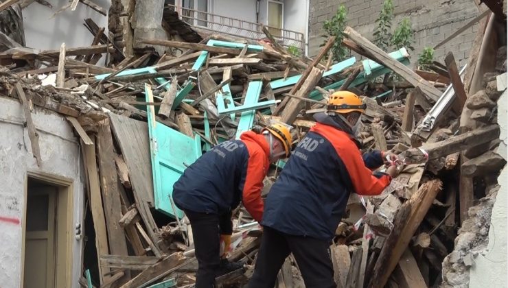 Deprem tatbikatında ekiplerin “Sesimi duyan var mı” diye bağırması vatandaşları Kahramanmaraş depremine götürdü