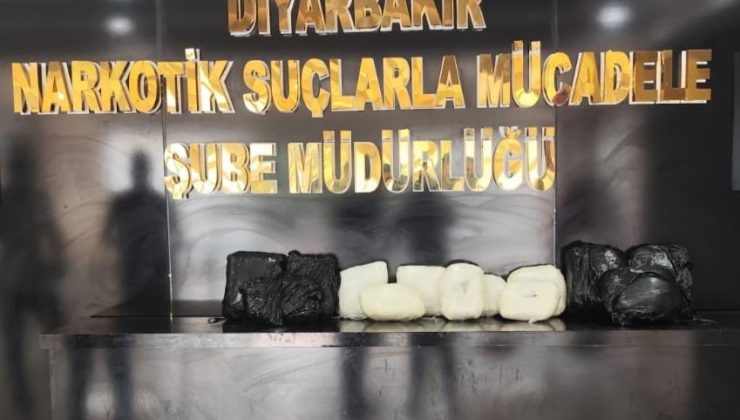 Diyarbakır Havalimanı’nda 11 kilo 400 gram skunk ele geçirildi