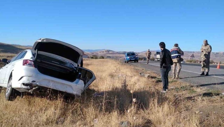 Elazığ’da otomobil takla attı: 2 yaralı