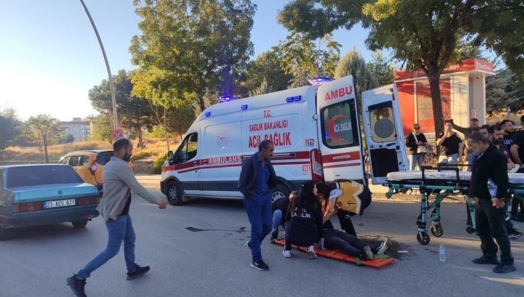 Elazığ’da ticari taksi ile motosiklet çarpıştı: 1 yaralı