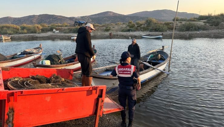 Jandarma ekipleri Bafa Gölü’nde yasadışı avcılığa geçit vermiyor