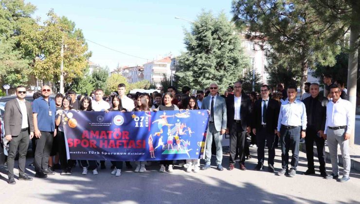 Karaman’da “Amatör Spor Haftası” etkinlikleri kortej yürüyüşü ile başladı