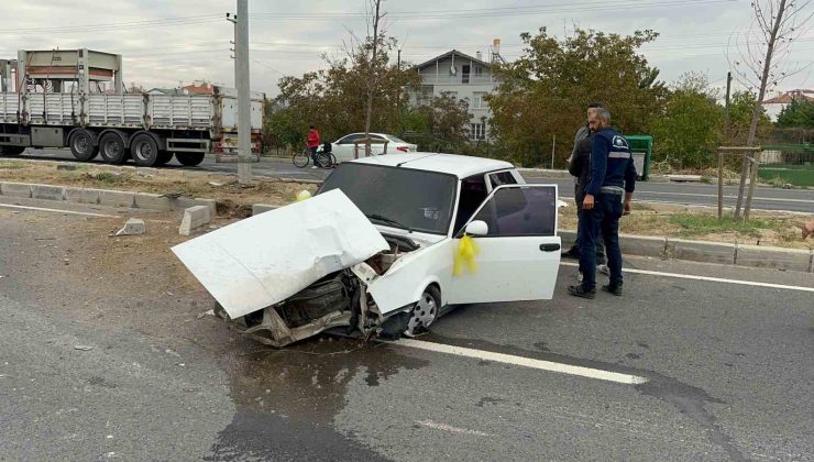 Kontrolden çıkan Tofaş hurdaya döndü: 1 yaralı