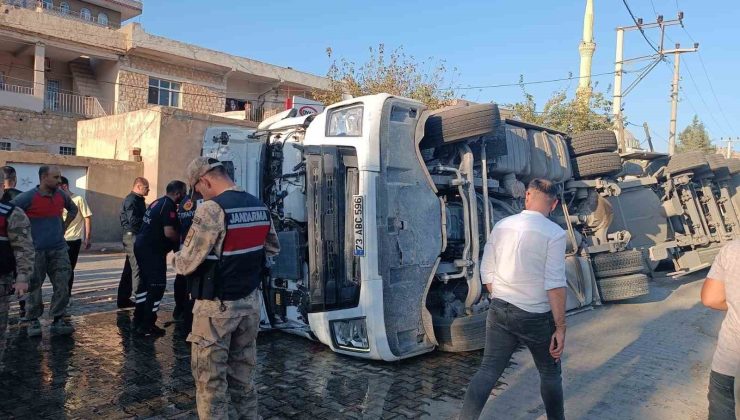 Mardin’de kontrolden çıkan tır devrildi: 1 yaralı