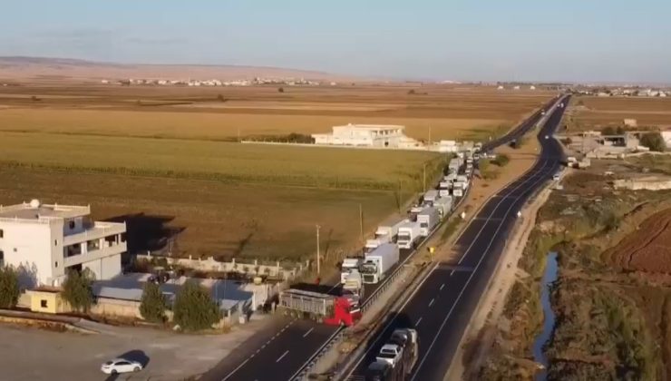 Mardin’de sürücüsünün kontrolünden çıkan tır bariyerlere çarptı