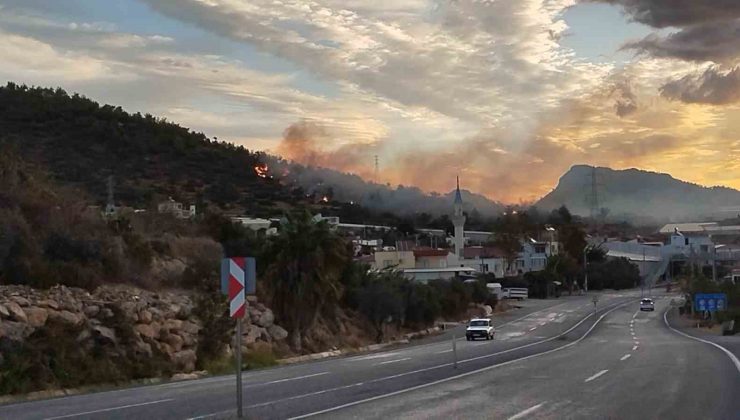 Mersin Bozyazı’da orman yangını büyümeden söndürüldü