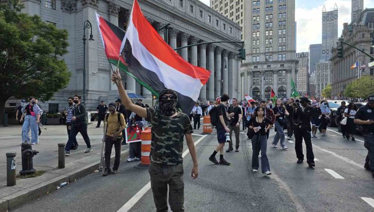 New York’ta binlerce Filistin yanlısı, İsrail saldırılarını 1. yılında protesto etti