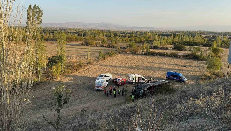 Şarampole devrilen yolcu otobüsünde 21 kişi yaralandı