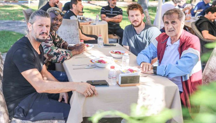 Şenol Güneş, eski öğrencileriyle bir araya geldi