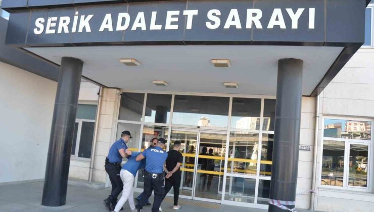 Servis aracı bekleyenleri kurşun yağmuruna tuttular: 3 gözaltı