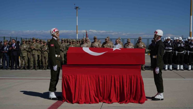 Trafik kazasında şehit olan Piyade Uzman Çavuş törenle memleketine uğurlandı