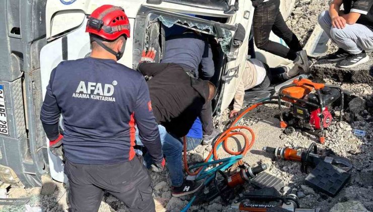 Tunceli’de mikser devrildi: 1 yaralı