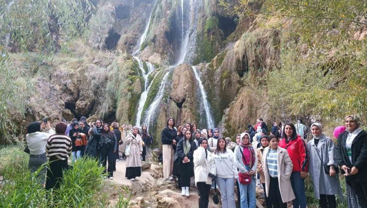 Üniversiteyi bu sene kazananlar Erzincan’ı gezdi