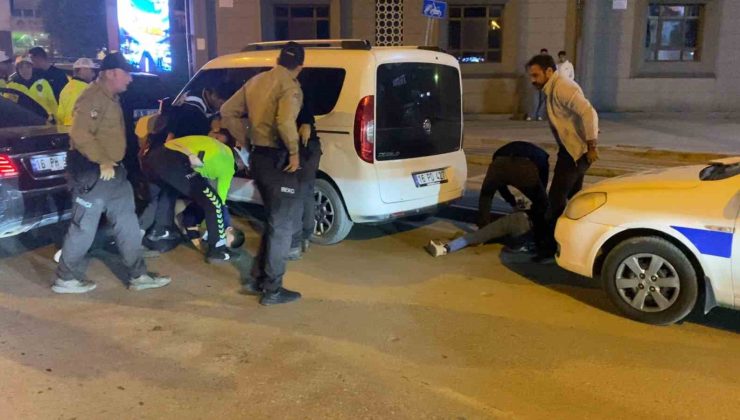 Uygulamadan kaçan alkollü sürücüyü polis havaya ateş açarak yakaladı: O anlar kamerada