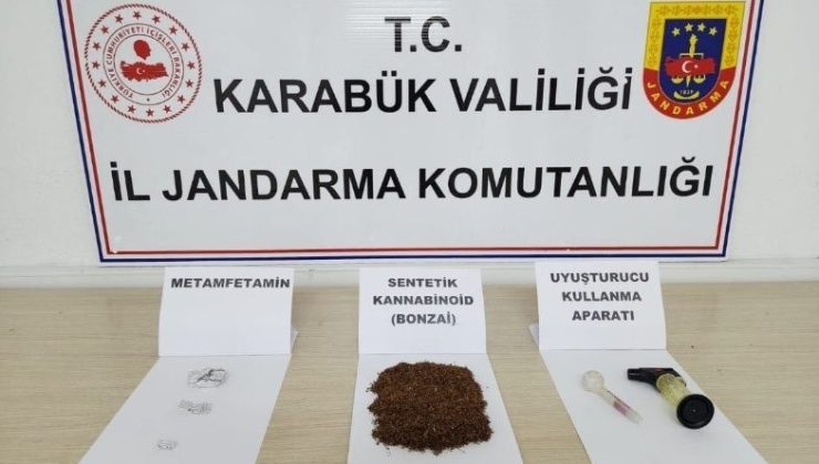 Üzerlerinde uyuşturucu çıkan 3 kişi gözaltına alındı