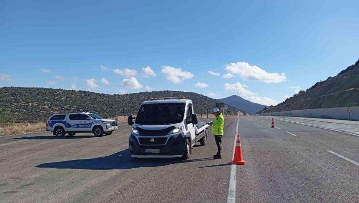 Antalya’da 1 haftada 16 bin araç sürücüsüne ceza uygulandı