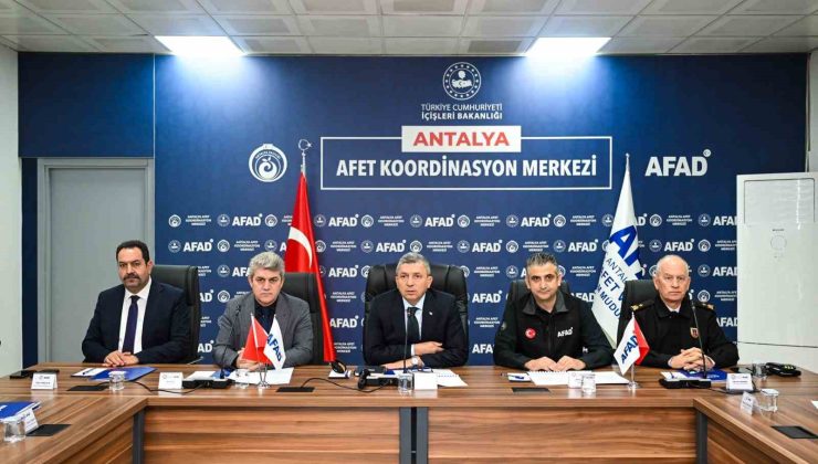 Antalya’da İl Afet ve Acil Durum Koordinasyon Kurulu Toplantısı gerçekleştirildi