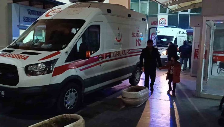 Benzin dökerek kendini yaktı, vatandaşlar yangın tüpüyle müdahale etti