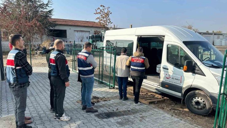 Eskişehir’de 44 düzensiz göçmen hakkında 1 milyon 4 bin 696 TL ceza yazıldı