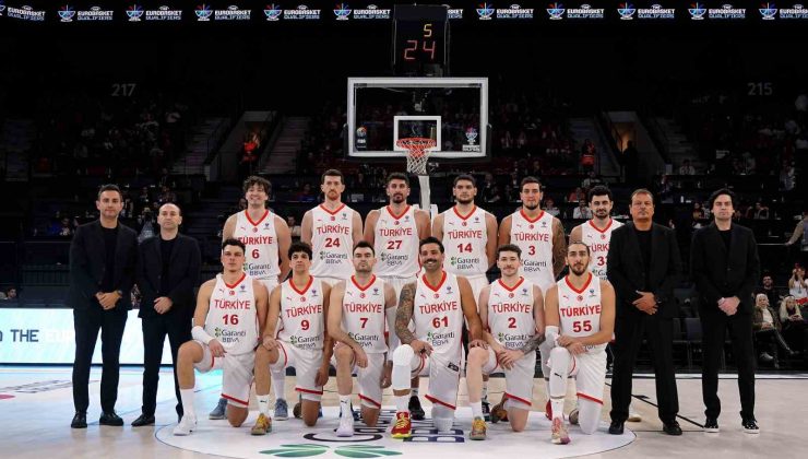 FIBA dünya sıralamasında 12 Dev Adam’ın yeri değişmedi